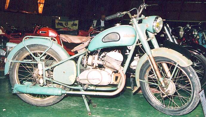 Hirondelle motocar2a.jpg